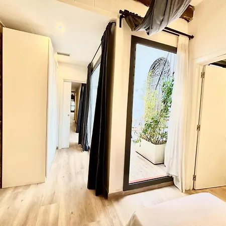 Piso Con Dos Con Camas Dobles Y Terrazas En El Poblenou